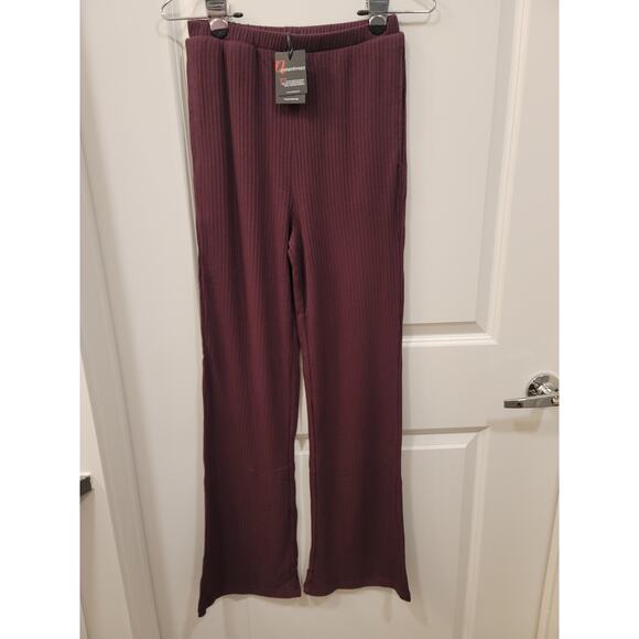 Revolve n: Philanthropy Reign Pant in Space Cherry - Picture 3 of 8